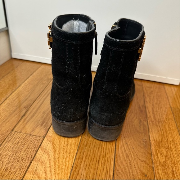 Tory Burch Black Eloise Flat Bootie Distressed Crosta Suede — Size 6 - Picture 10 of 12
